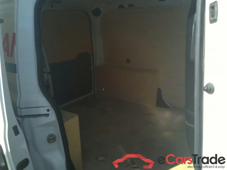 DOBLO CARGO 1.6MJT 105 BUSI #6
