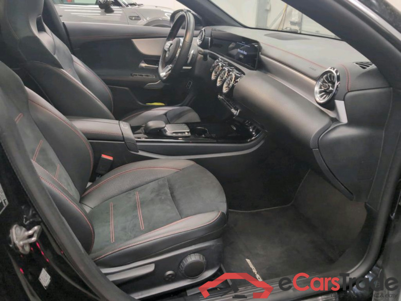 MERCEDES - MER CLA SHOOTING BRAKE 200 d 150PK DCT AMG Line With Driving Assistant Pack & Multibeam LED #3