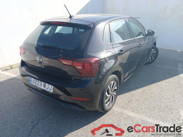 VOLKSWAGEN Polo / 2021 / 5P / berlina con portón Life 1.0 TSI 70kW (95CV) #2