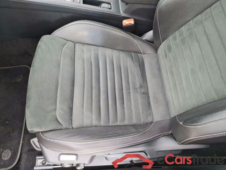 VOLKSWAGEN PASSAT VARIANT 2.0 TDI ELEG. BUSINESS DSG #4