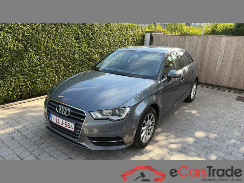 AUDI A3 Sportback 1.8 TFSI Attraction S tronic