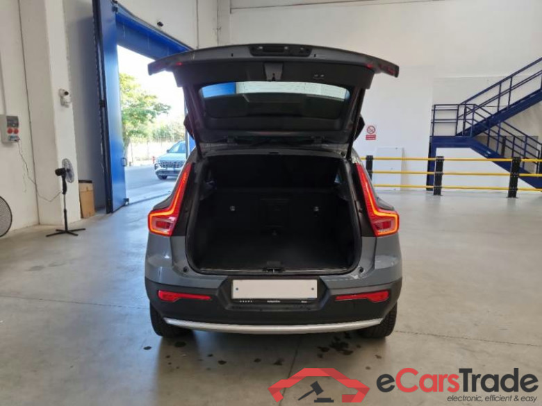 VOLVO XC40 / 2021 / 5P / SUV T5 RECHARGE PLUG-IN AUTO PLUS BRIGHT #5