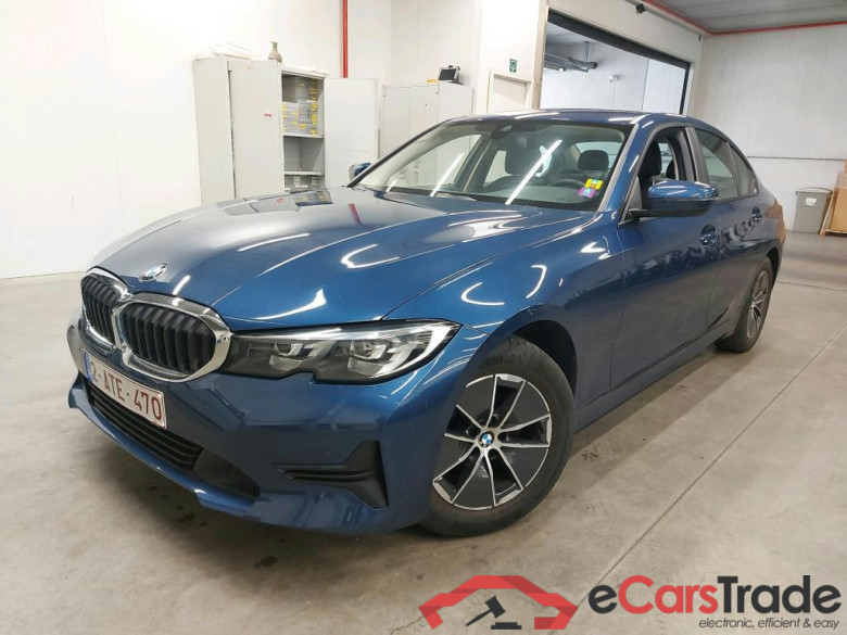 BMW - BMW 3 BERLINE 318dA 150PK Advantage Pack Business & Heated Seats & Heated Steering Wheel & PDC Front & Rear & Electric Trailer hook #1