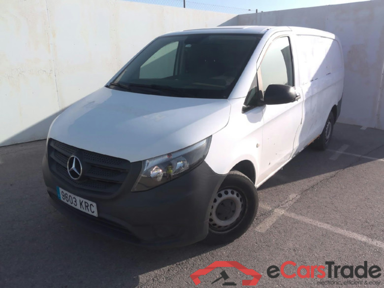 MERCEDES-BENZ Vito / 2014 / 4P / furgón 111 CDI Larga #1