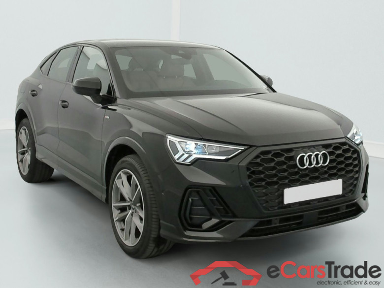 Audi Q3 Sportback S line 45 TFSIe 245 ch S tronic 6 #1