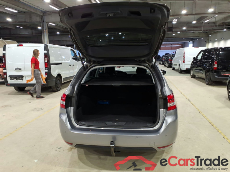 PEUGEOT 308 1.5 BLUEHDI 96KW S-S TECH EDITION #3