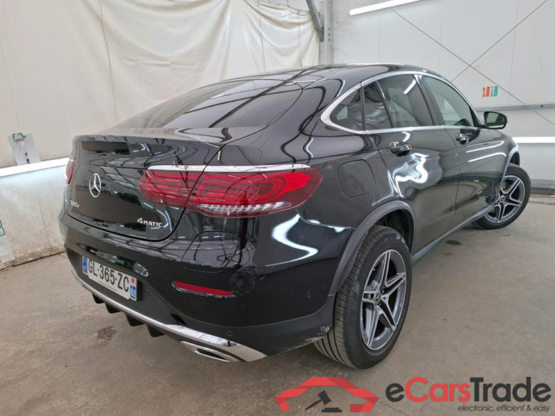 GLC Coupe / 2019 / 5P / Coupé GLC 300 e Business Line 4Matic #3