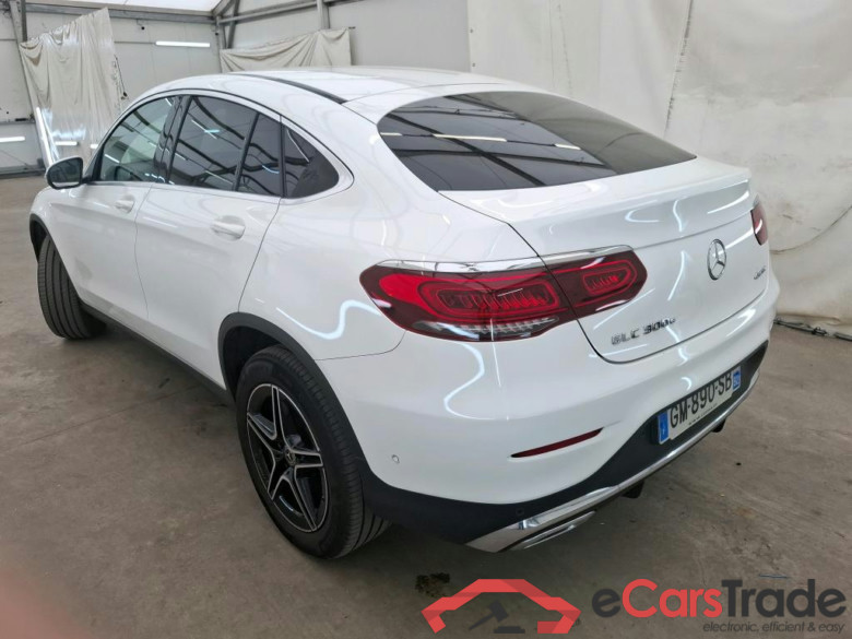 MERCEDES-BENZ GLC Coupe / 2019 / 5P / Coupé GLC 300 e AMG Line 4Matic #2