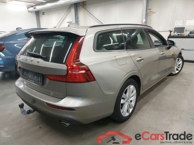 VOLVO - VOL V60 D3 150PK Geartronic Momentum With Climatic & Navigation & Heated Seats & Cruise Control & Park Sensors Front & Rear #2