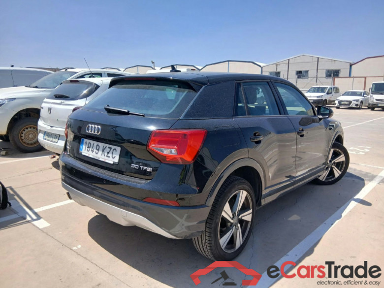AUDI Q2 / 2016 / 5P / todoterreno Design 30 TFSI 85kW (116CV) #2