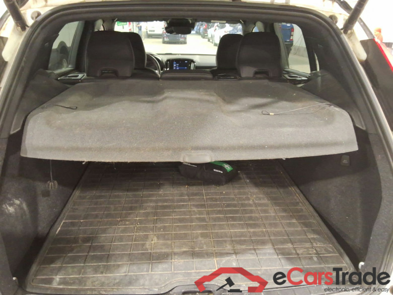 VOLVO XC40 1.5 T2 R-DESIGN #3