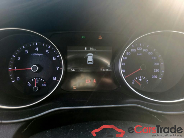 KIA Ceed / 2021 / 5P / berlina con portón 1.0 T-GDi 74kW (100CV) Drive #3