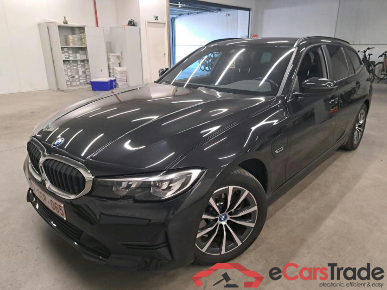 BMW - BMW 3 TOURING 320e xDrive 204PK Business Edition With Heated Sport Seats & Electric Trailer Towing Hook  * HYBRID *