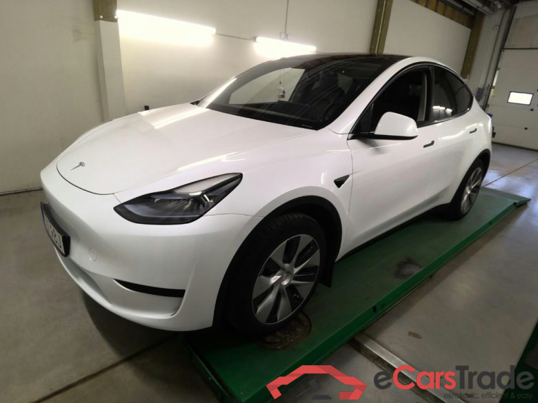 Tesla Model Y RWD