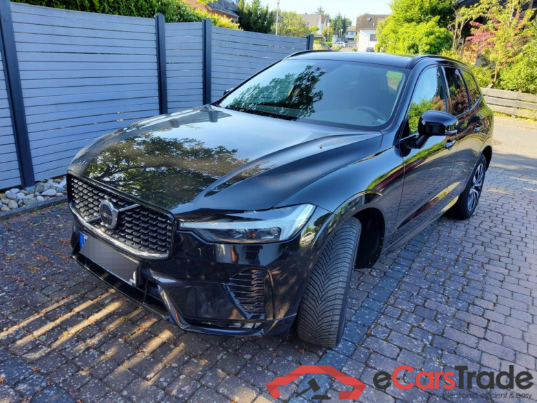 XC60 Plus Dark 2WD 2.0 B4 145KW AT8 E6d