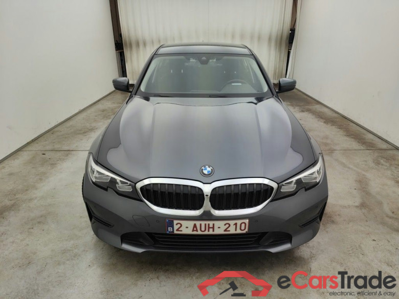 BMW 3 Reeks Berline 318dA (100 kW) 4d #5