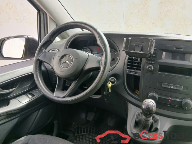 MERCEDES-BENZ Vito / 2014 / 4P / furgón 111 CDI Larga #3