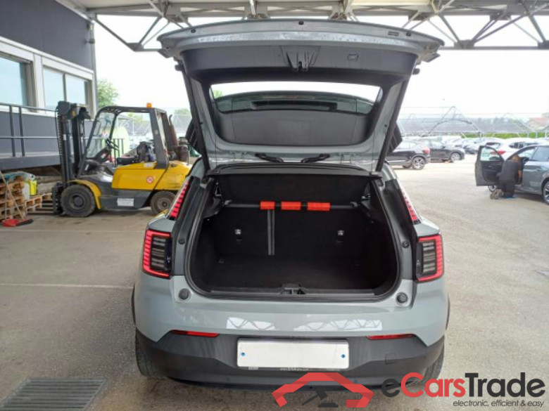 VOLVO EX30 / 2023 / 5P / SUV SINGLE MOTOR EXTENDED RANGE PLUS #5