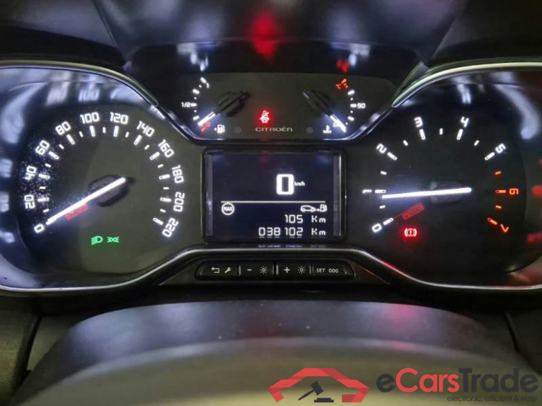 CITROEN C3 AIRCROSS / 2021 / 5P / SUV BLUEHDI 110 SeS SHINE #4