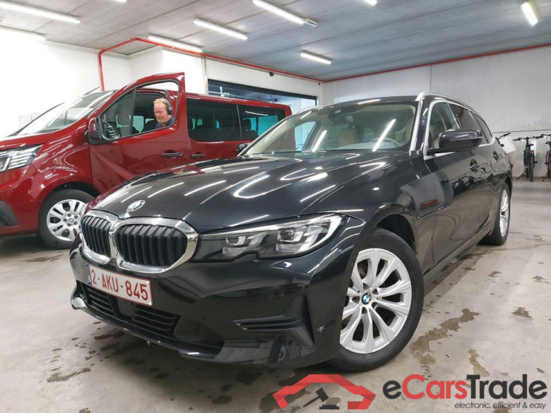 BMW - BMW 3 TOURING 318dA 136PK Business Edition Advantage & Pack Business Plus With Vernasca Sport Seats & Heated Front & Rear & Harman Kardon &  Active Cruise Control & Towing Hook #1