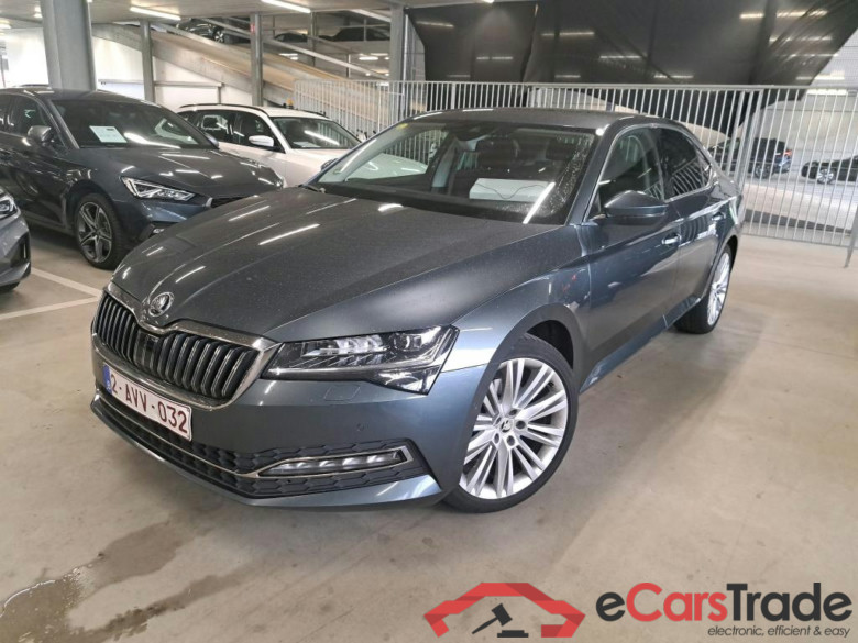 SKODA - SKO SUPERB CRTDI 122PK DSG7 Clever Plus & Safety & Matrix LED & Canton Sound & 19 Inch & Removable Towing Hook