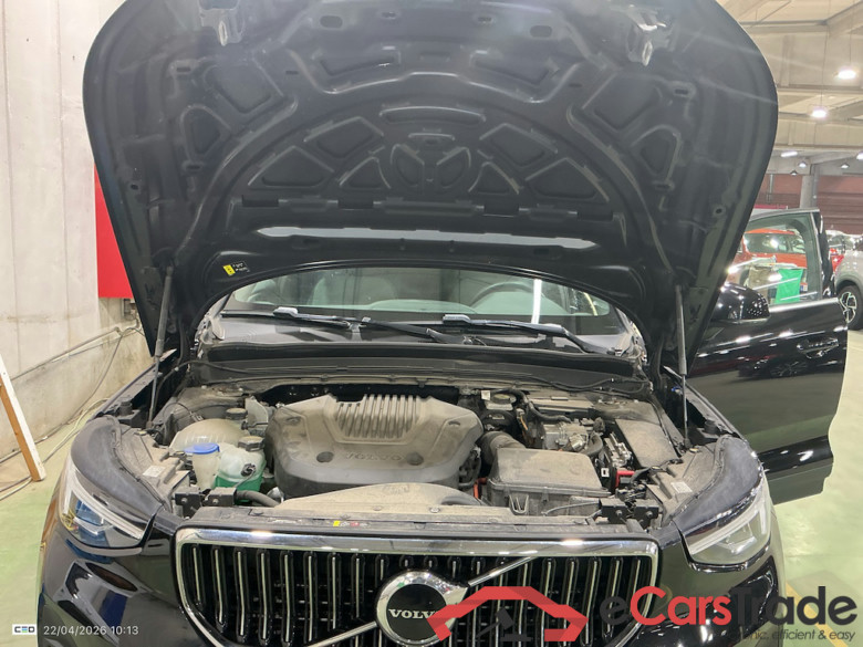 VOLVO XC40 1.5 T4 PHEV CORE DCT #6