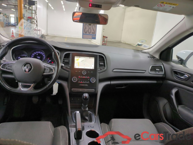 Megane IV Berline 5pt. Société Air Nav 1.5 dCi 90CV BVM6 E6 #5