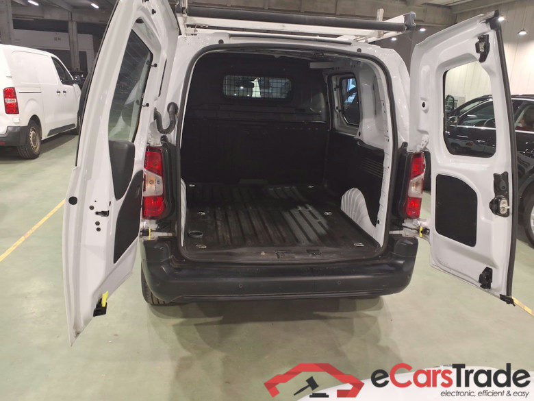 CITROËN BERLINGO 1.2 PURETECH 110 S-S M LIGHT CLUB #3