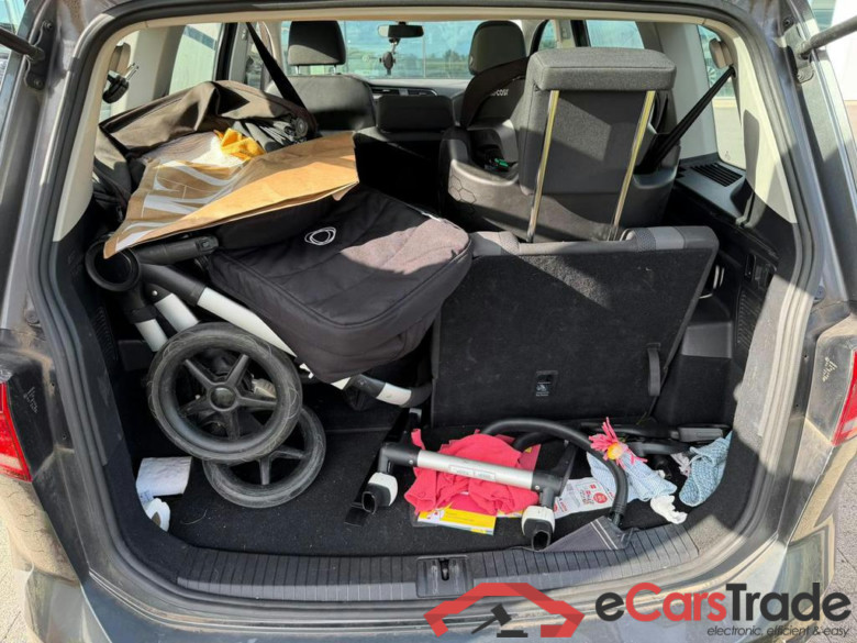 VOLKSWAGEN Touran Dsl Touran 1.6 TDi SCR Trendline (EU6.2) #5