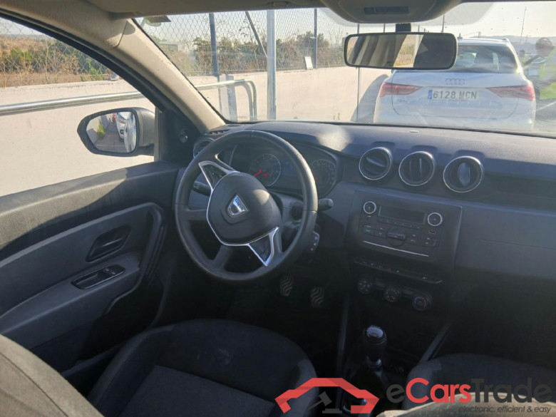DACIA Duster / 2018 / 5P / todoterreno Essential Blue dCi 85kW (115CV) 4X4 #3