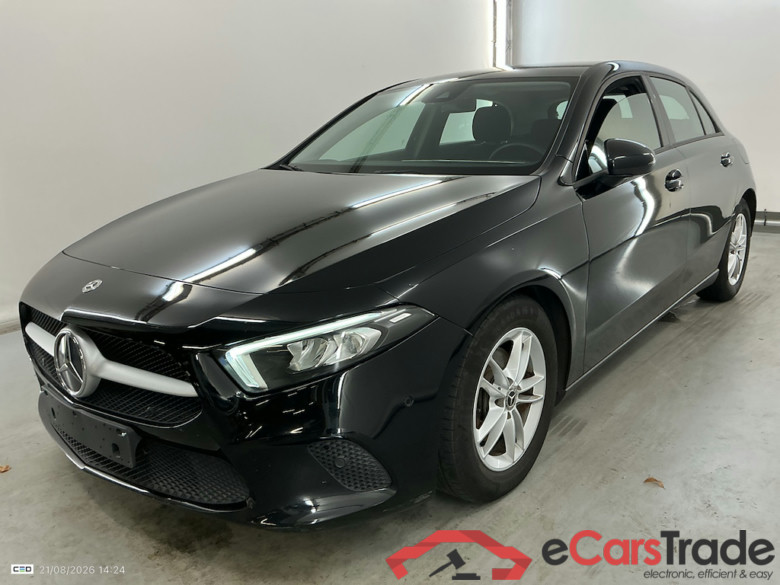 MERCEDES-BENZ CLASS A DIESEL (W177) A 180 d Business Solution