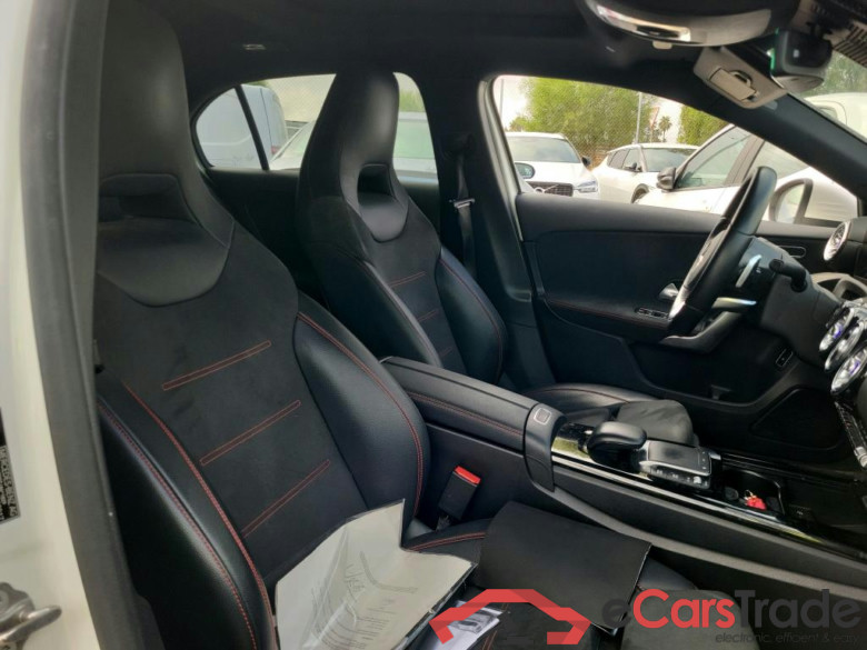 MERCEDES-BENZ Clase A / 2018 / 5P / berlina con portón A 250 e #6