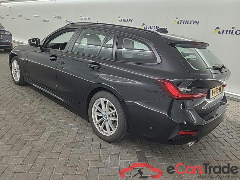 BMW 3-serie Touring 320e Business Edition Plus 5D 150kW #4
