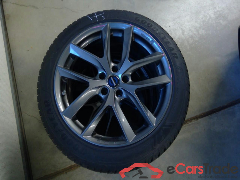 Model Y Long-Range AWD #5
