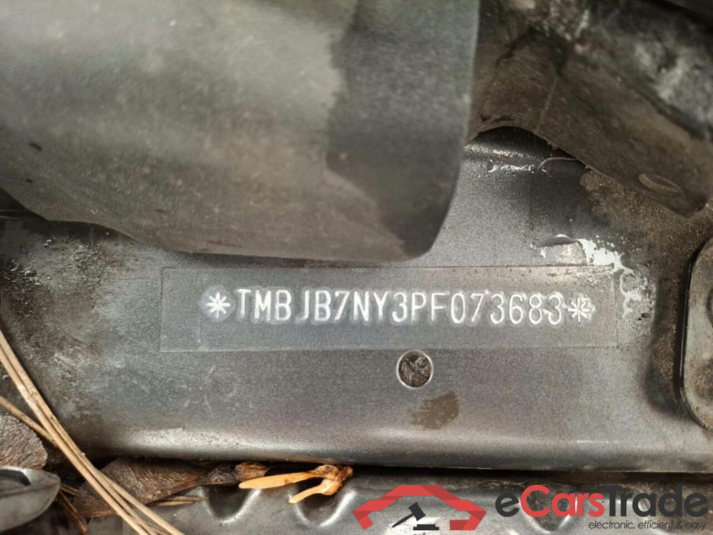 SKODA ENYAQ 0.0 60 #5
