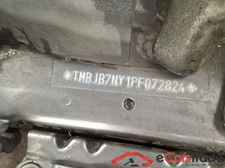 SKODA ENYAQ 60 #6