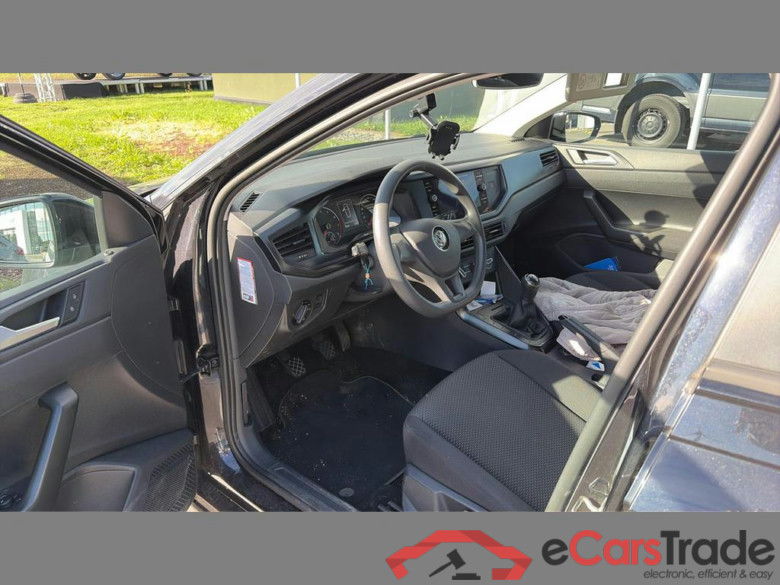 VOLKSWAGEN Polo 1.0i Trendline #6