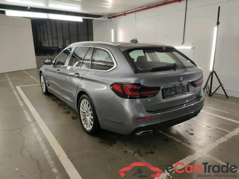 BMW 5 Reeks Touring 5 Reeks Touring 530e Auto (PHEV) 215kW/292pk  5D/P Auto-8 #3