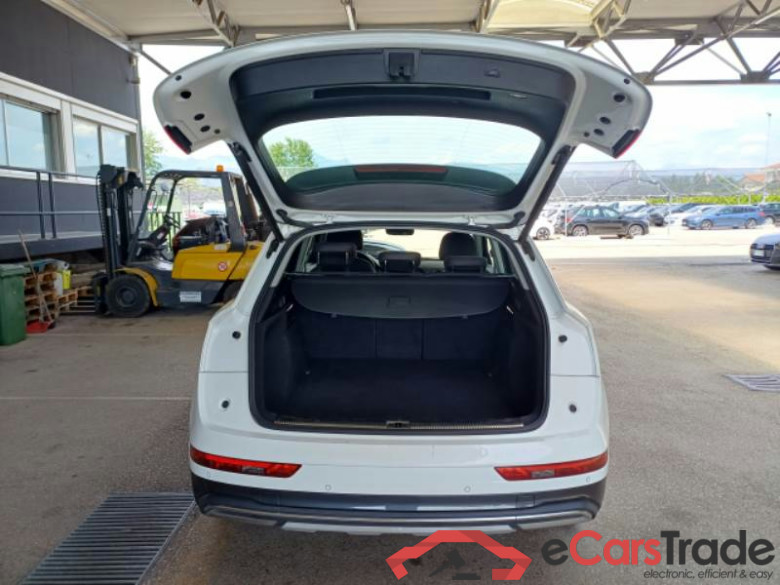 AUDI Q5 / 2020 / 5P / SUV 35 TDI BUSINESS ADVANCED S TRONIC #5