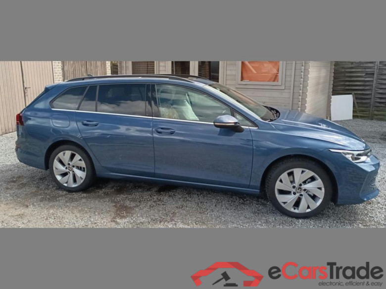 VOLKSWAGEN Golf VIII SW Golf Variant 1.5 eTSI Style Business Premium DSG