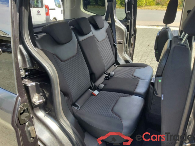 Ford Tourneo Courier  #3