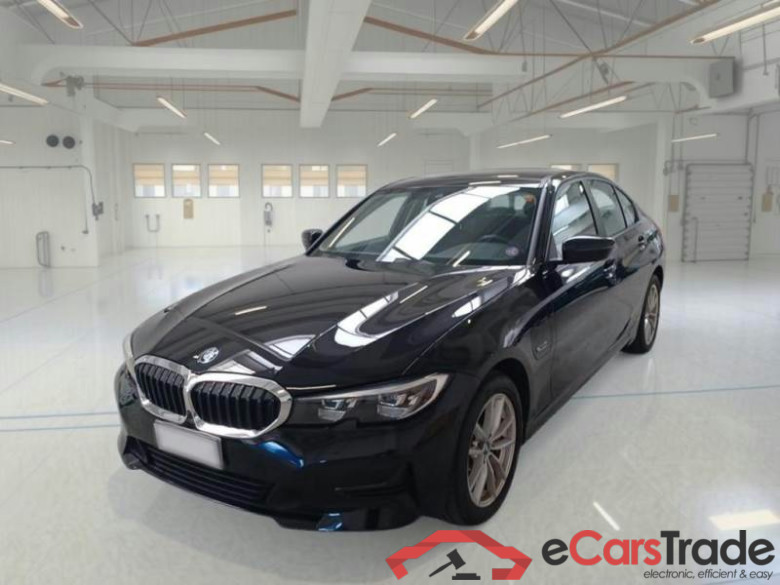 BMW SERIE 3 / 2018 / 4P / BERLINA 330E BUSINESS ADVANTAGE AUT.