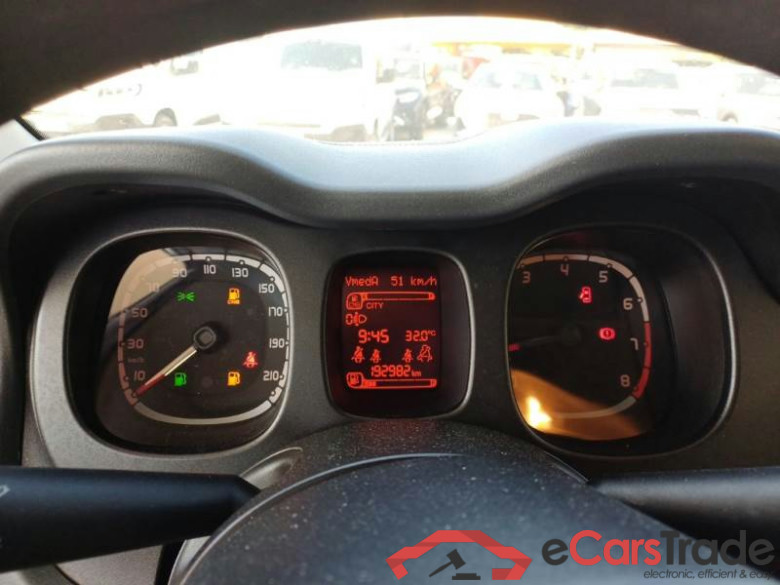 FIAT PANDA / 2011 / 5P / BERLINA 0.9 TWINAIR TURBO NATURAL POWER EASY #4