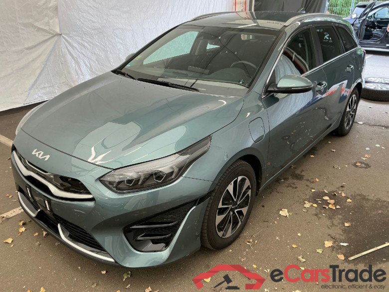 Ceed Sportswagon Plug-in Hybrid Vision 1.6 104KW AT6 E6d #1