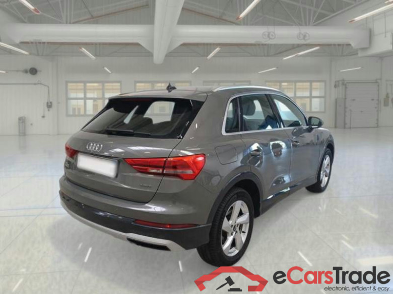 AUDI Q3 / 2018 / 5P / SUV 40 TDI QUATTRO S TRONIC BUSINESS ADVANCE #2