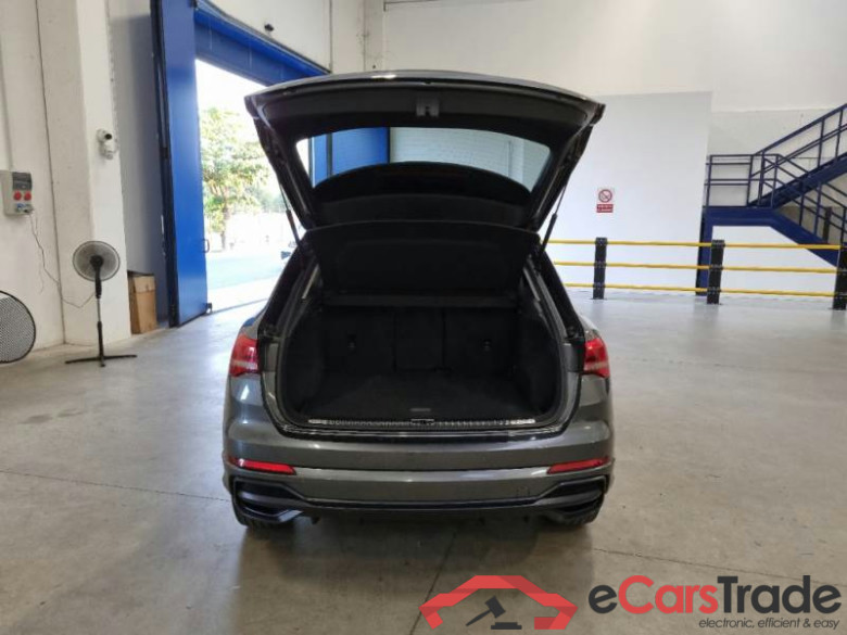 AUDI Q3 / 2018 / 5P / SUV 40 TDI QUATTRO S TRONIC S LINE EDITION #5