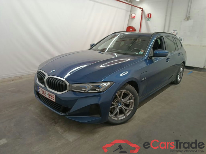 BMW 3 Reeks Touring 320e (150 kW) 5d