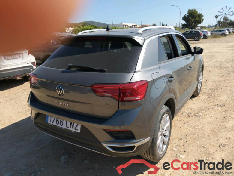 VOLKSWAGEN T-Roc / 2017 / 5P / todoterreno Advance 1.5 TSI 110kW (150CV) #2