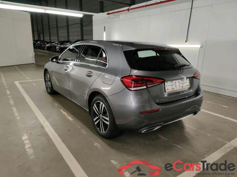 Mercedes A-Klasse A-Klasse A 250 e Business Solution (PHEV) 160kW/218pk  5D/P Auto-8 #4