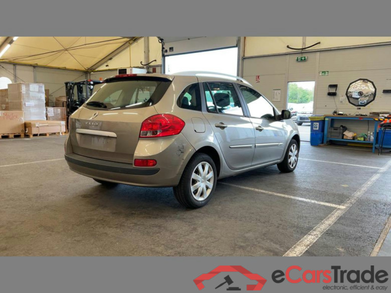 RENAULT Clio SW Phase II Clio 1.2i Expression #4
